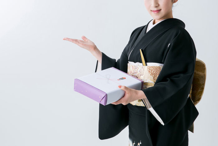 小さなお葬式の香典返しの品について